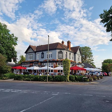 Jose Pizarro The Swan Inn Esher Dış mekan fotoğraf